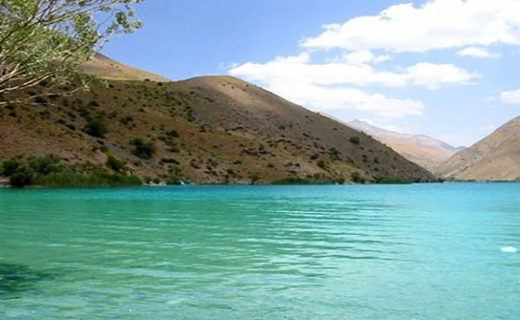 دریاچه گهر ملقب به نگین زاگرس+تصاویر