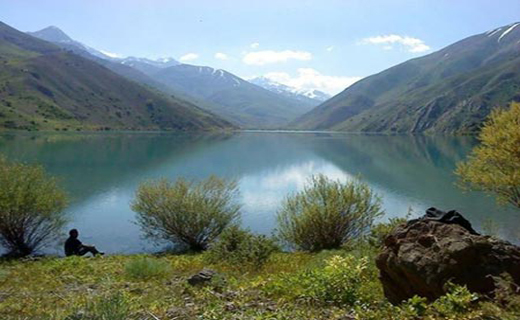 دریاچه گهر ملقب به نگین زاگرس+تصاویر