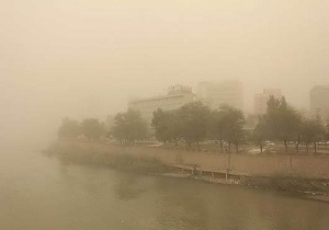 لباسی از گرد وغبار بر تن استان