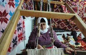برپایی بازارچه صنایع دستی ویژه نوروز در شهرستان لاهیجان