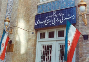 باز شدن پای برخی سفارتخانه ها به نشست های انتخاباتی + فیلم