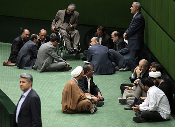بازی مغازه دو نبش در مجلس دهم ممنوع!
