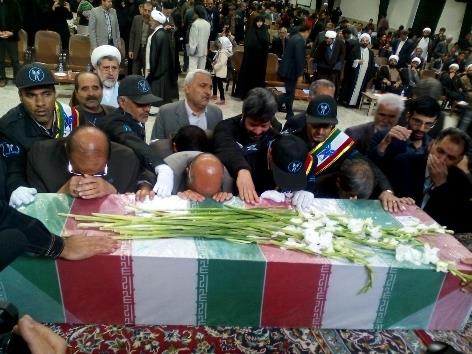 استقبال پرشور از پیکر شهید گمنام+تصاویر