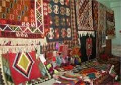 برپایی سیاه چادر برای عرضه صنایع دستی در دزفول