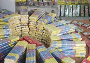 کشف2 هزار و 448عدد مواد محترقه در هرسين
