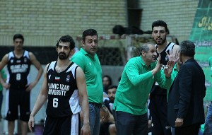 ماجرای تعویض جنجالی بازی شهرداری اراک و دانشگاه آزاد
