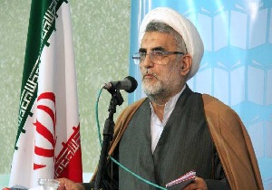 برای داشتن جامعه قرآنی باید فهم قرآن و عمل به آن گسترش پیدا کند