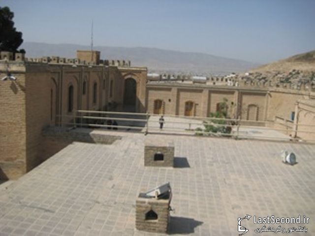 دژ مستحمکی بر فراز خرم آباد دژ مستحمکی بر فراز خرم آباد