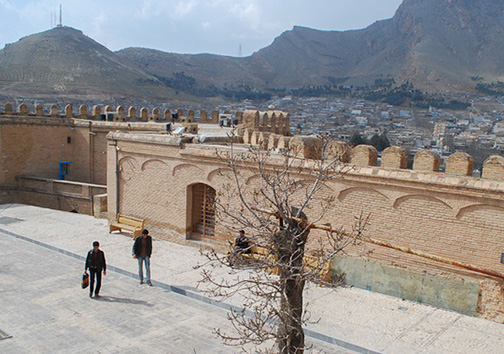 دژ مستحمکی بر فراز خرم آباد دژ مستحمکی بر فراز خرم آباد