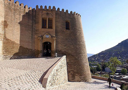 دژ مستحمکی بر فراز خرم آباد دژ مستحمکی بر فراز خرم آباد