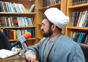 نسبت فامیلی حاج آقا سرلک با خواننده سریال شهرزاد/ فرزندانم شغل مرا دوست ندارند