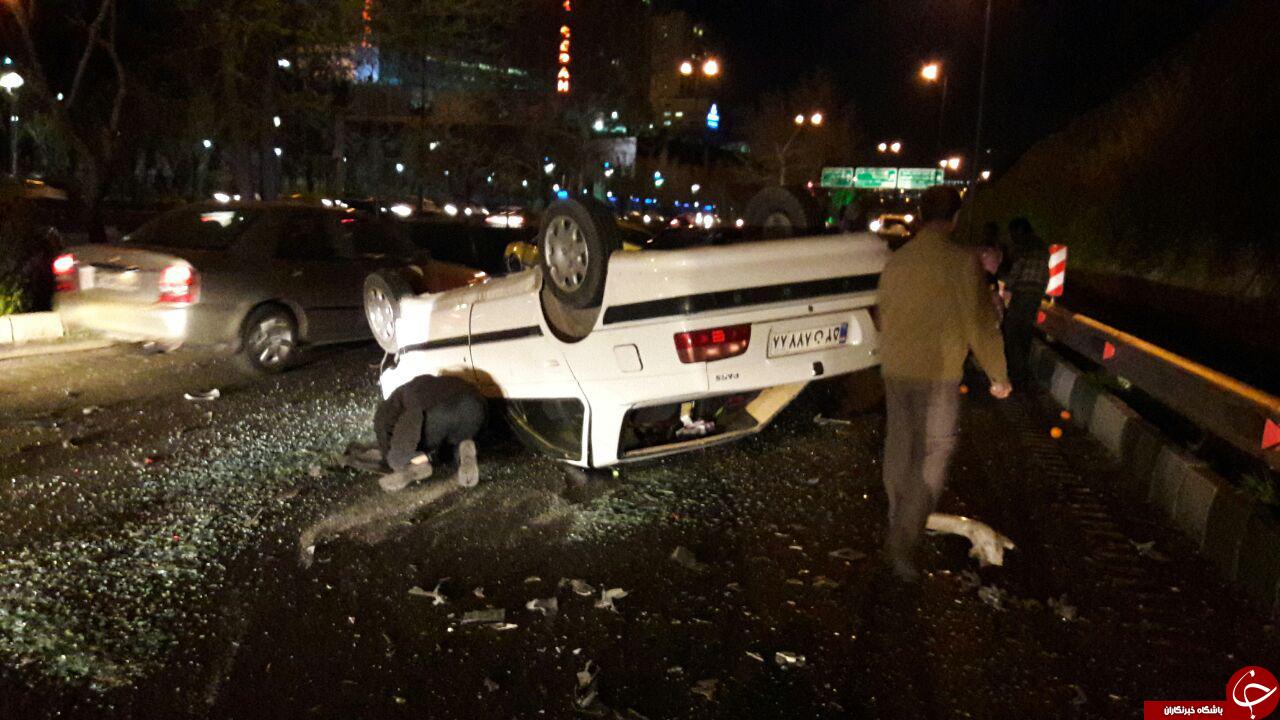 تصادف و واژگونی خودروی پژو پرشیا به علت سرعت بالا + تصاویر