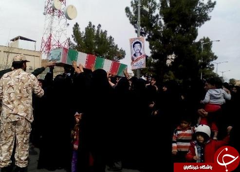 تشییع پیکر 5 شهید گمنام در بیرجند+تصاویر