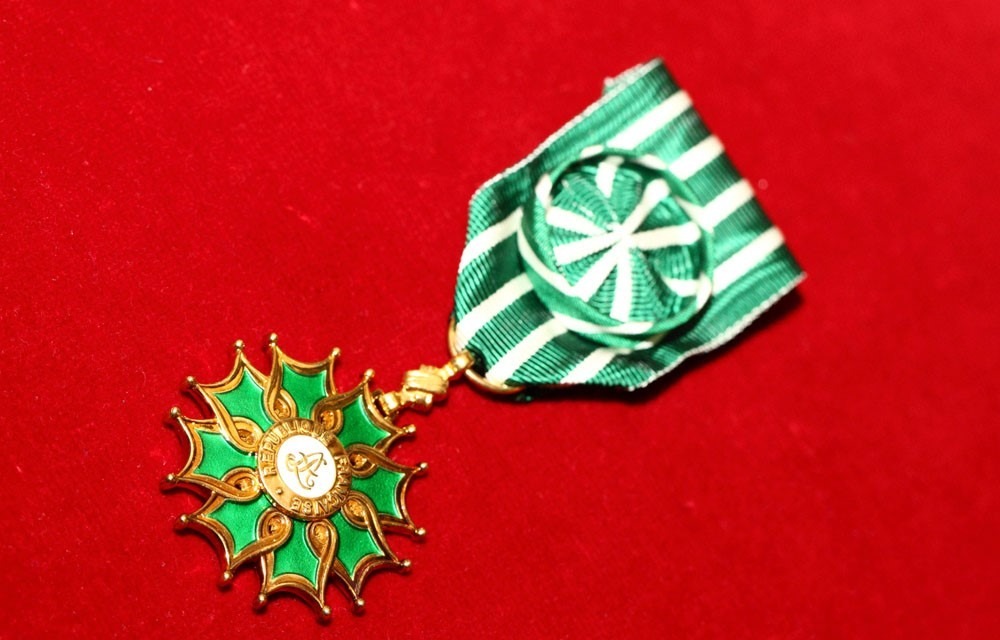 چه کسانی 