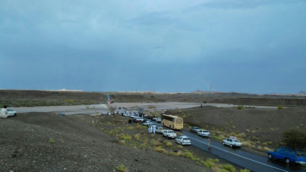 مسدود شدن مسیر فنوج به اسپکه + تصویر