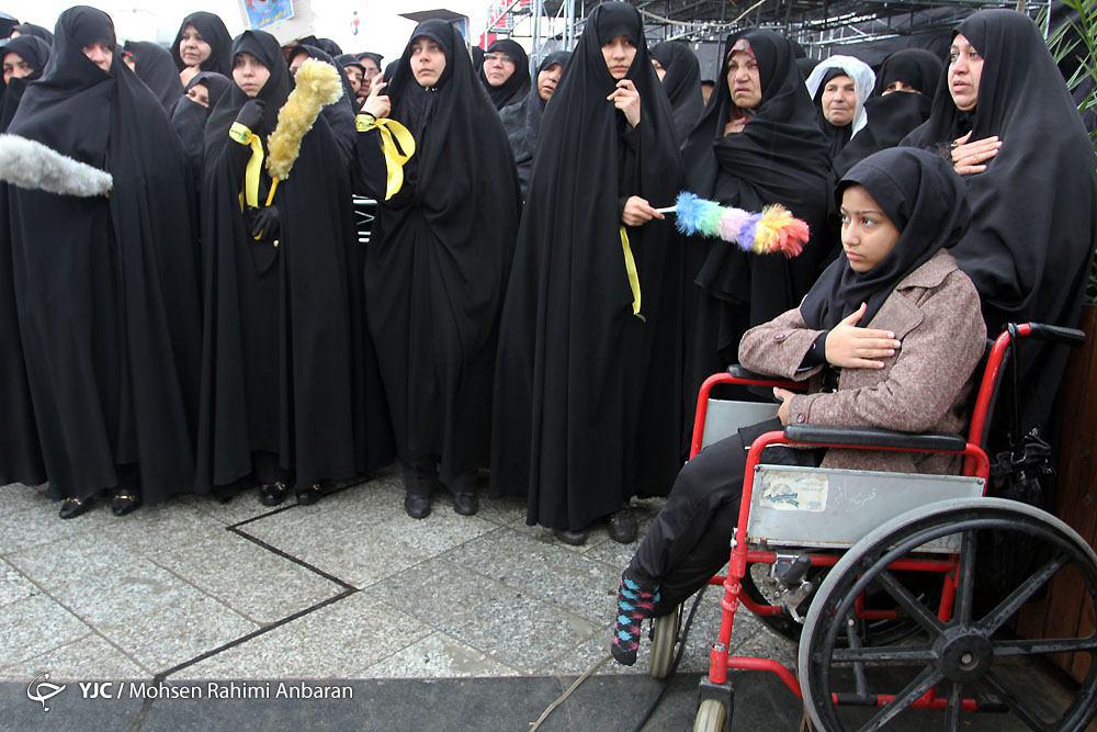 تشییع پیکر مطهر 11 شهید دفاع مقدس در مشهد