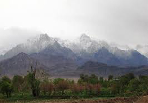 ماهان شهری تاریخی وخوش آب وهوا