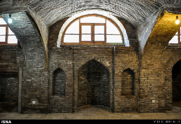 شاهکار معماری اصیل در مسجد جامع بروجرد شاهکار معماری اصیل در مسجد جامع بروجرد