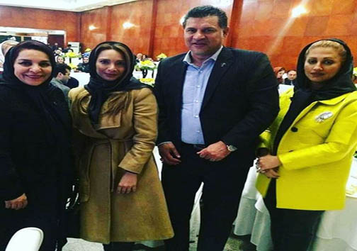 عکس/ علی دایی و همسرش در کنار کارگردان زن معروف