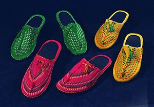 گیوه سوغاتی از دیار کرمانشاه