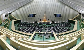 کلاس درس آییننامه لاریجانی به نمایندگان منتخب مجلس دهم کلاس درس آییننامه لاریجانی به نمایندگان منتخب مجلس دهم