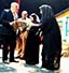 تندیس جشنواره در دستان نوجوان نابینا