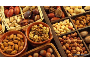 پذیرایی از مهمانان نوروزی با آجیل های سنتی