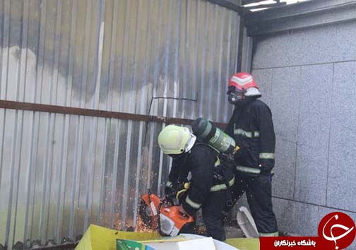 آتش سوزی در انبار فروشگاه + تصاویر