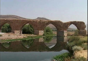 آغاز فصل نخست مرمت پل تاریخی شاپوری خرم‌آباد