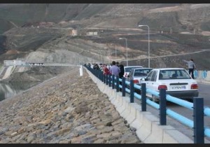 آماده سازی سدهای مهاباد و حسنلوی نقده برای میزبانی از مسافران نوروزی