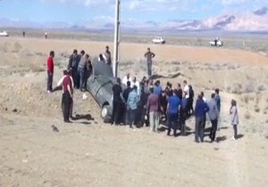 خودروی پژو در مسیر سفر نوروزی چپ کرد + فیلم