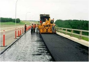 بهسازی مسیر ارتباطی دو شهرستان سرپل ذهاب و ثلاث باباجانی