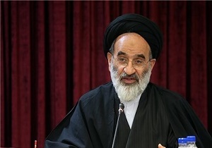 هر کدام از اعضای ائتلاف اصولگرایان یک کتاب قطور از انقلاب هستند