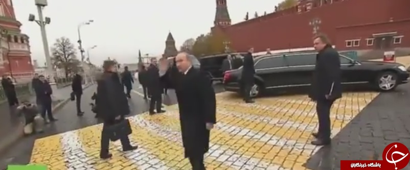 سلفی جالب و سخاوتمندانه ولادیمیر پوتین با سربازان+ تصاویر و فیلم