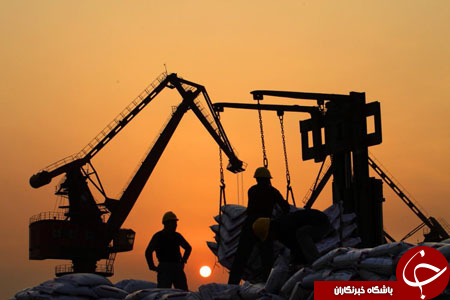 از تبلیغات انتخاباتی در تهران تا معاینه دندان شیر آفریقایی