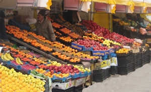 ذخیره  کردن هزار تن  میوه شب عید