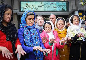 وزیری که شخصا دست خیر برای دختران شین آبادی شد