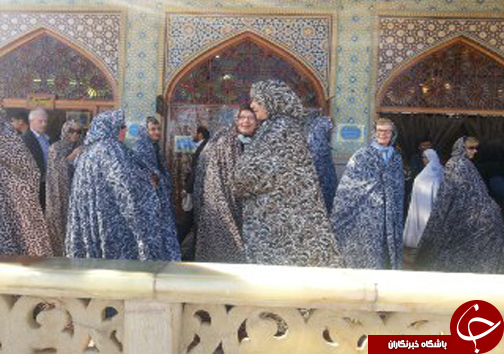 حضور گردشگران خارجی در حرم مطهر شاهچراغ(ع)+تصاویر