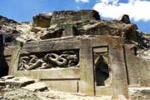 معبد داش کسن یا معید اژدها بنایی سنگی و زیبا در کشور