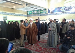امام جمعه قزوین رای خود را به صندوق انداخت