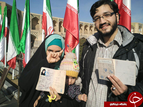نمایی متفاوت از خاص ترین ها در پای صندوق های رای+تصاویر
