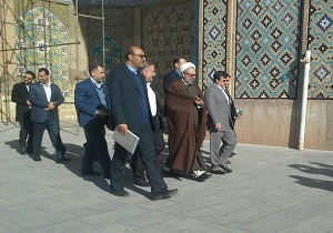 استاندار قزوین رای خود را به صندوق انداخت