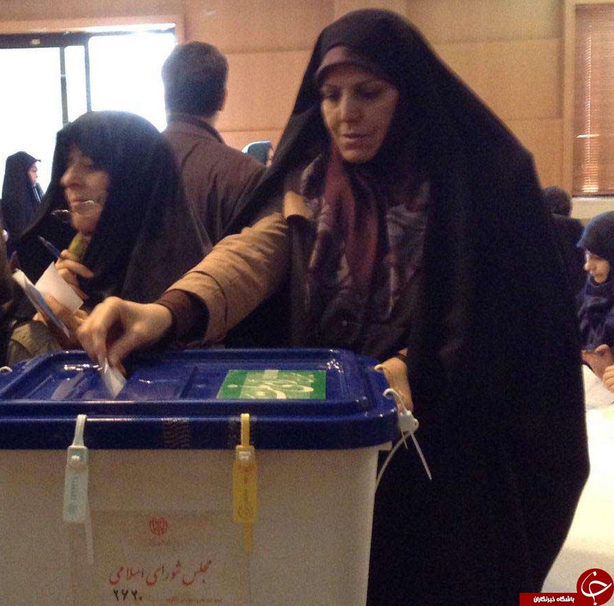 حضور مسئولین و شخصیت های سیاسی پای صندوق های رای + تصاویر//در حال کار