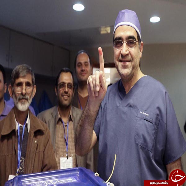 صندوق سیار انتخابات پشت در اتاق عمل جراحی وزیر بهداشت