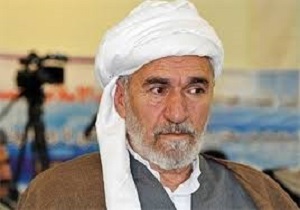 حضور امام جمعه موقت سنندج در پای صندوق رای