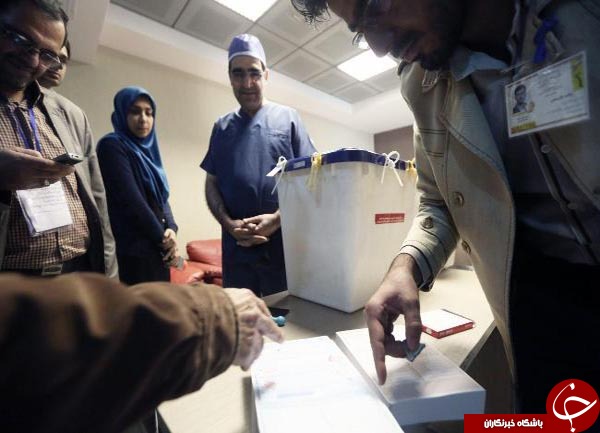 صندوق سیار انتخابات پشت در اتاق عمل جراحی وزیر بهداشت + تصاویر