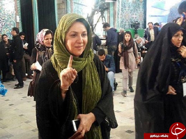 ستاره اسکندری در صف انتخاباتی +عکس