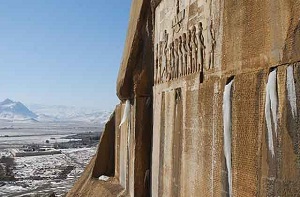 دیدن شگفتی های بیستون آسان می شود
