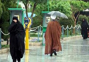 قم فردا بارانی میشود