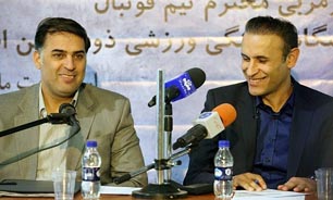 گل محمدی با ذوب آهن برای یک سال دیگر تمدید کرد